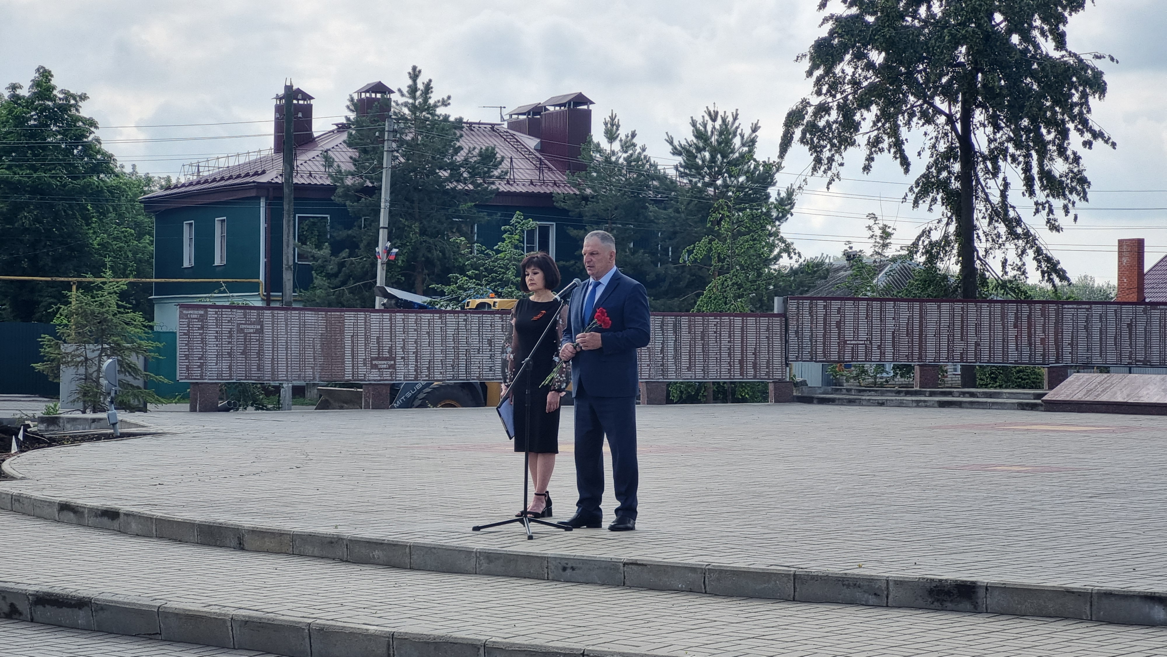 «ПОДВИГ ВЕЛИКИЙ И ВЕЧНЫЙ».